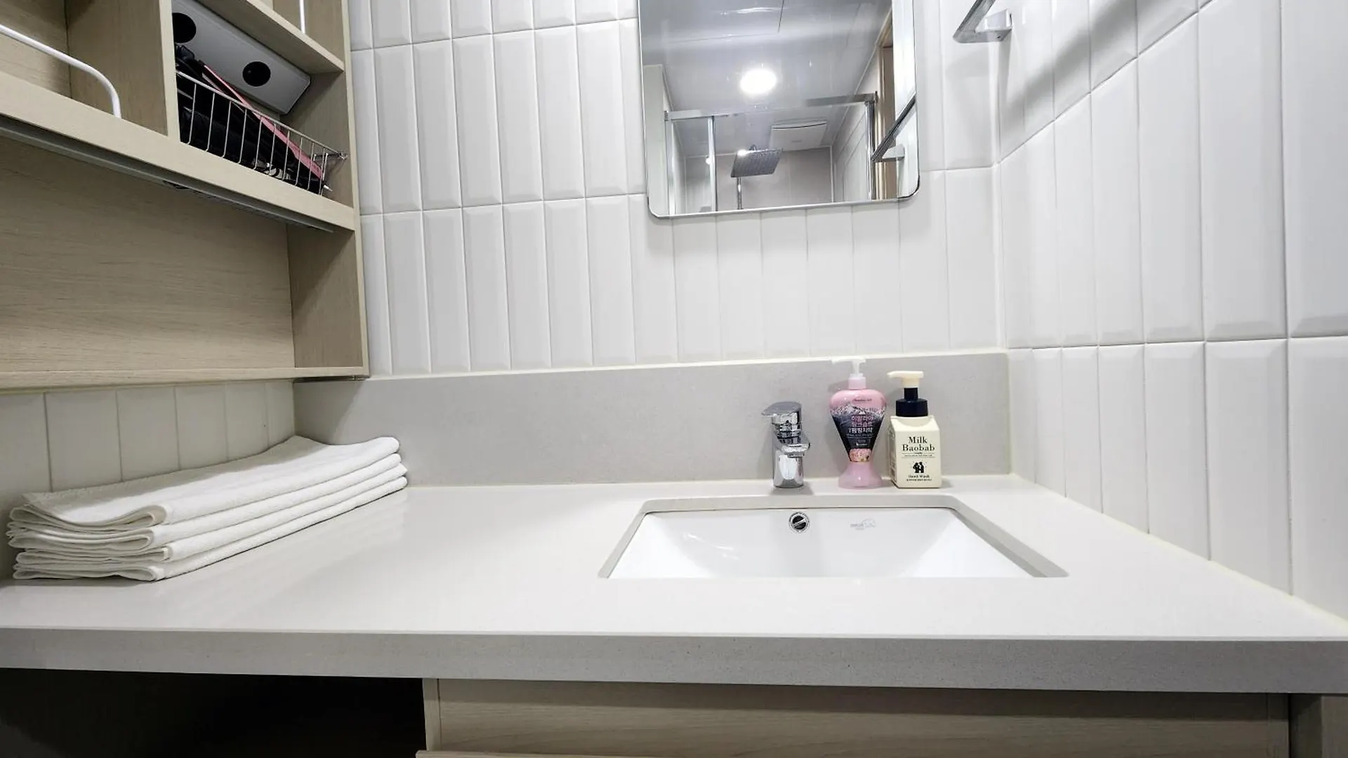 Gwangalli Tower House Apartment Busan