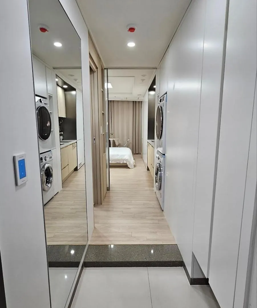 Gwangalli Tower House Apartment Busan