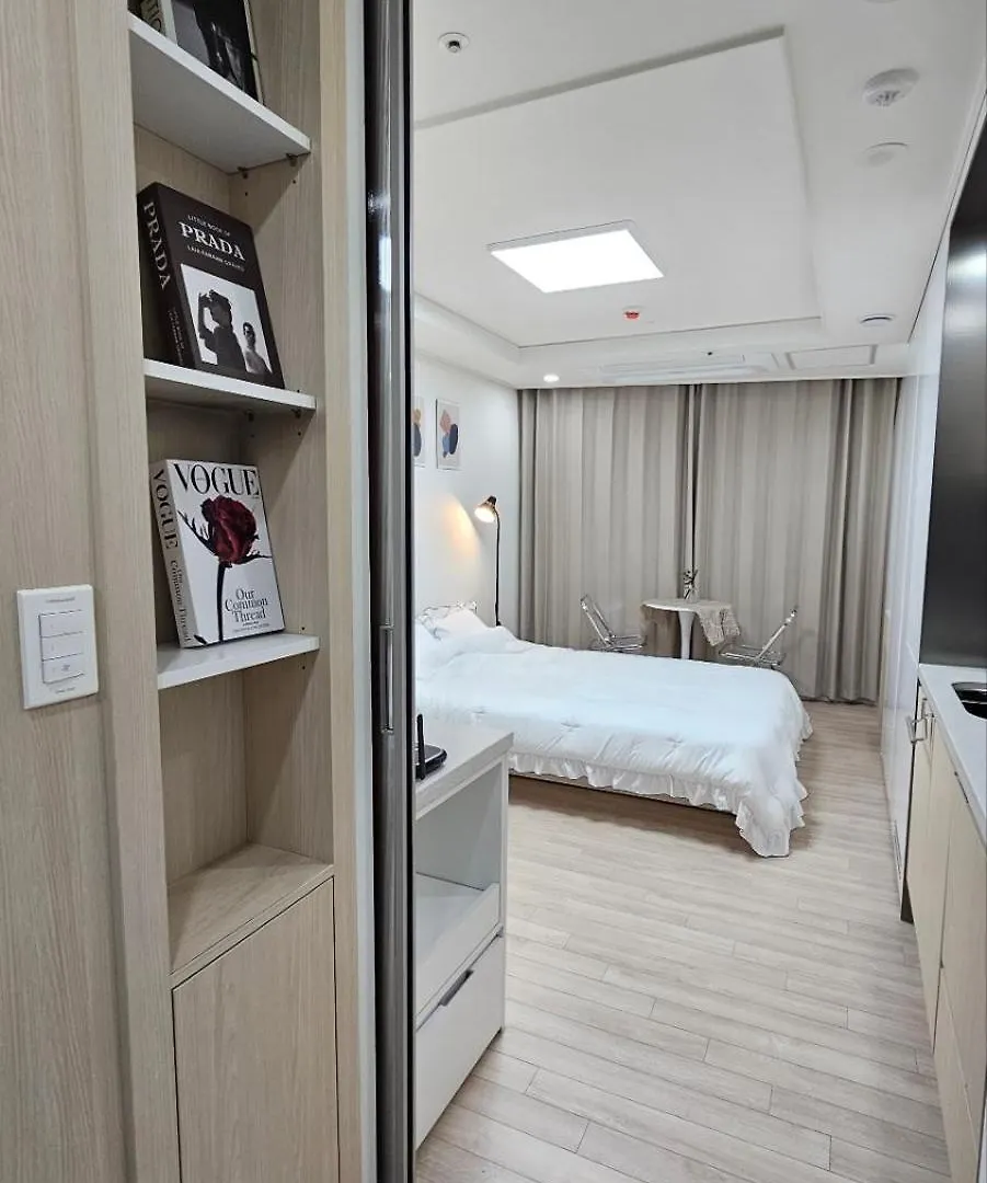 Gwangalli Tower House Apartment Busan